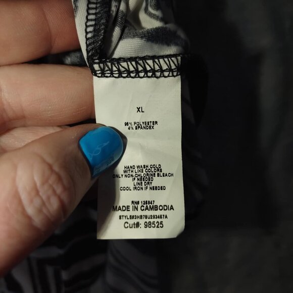 Cocomo Black White Striped Blouse Women's XL – Minimalist‎ Chic Button Front Top - Picture 9 of 10